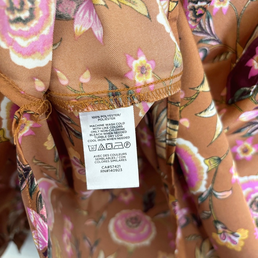 LOFT Women's Blouse, Size MP, Petite, Tan and burgundy, floral, long sleeves - Picture 7 of 8
